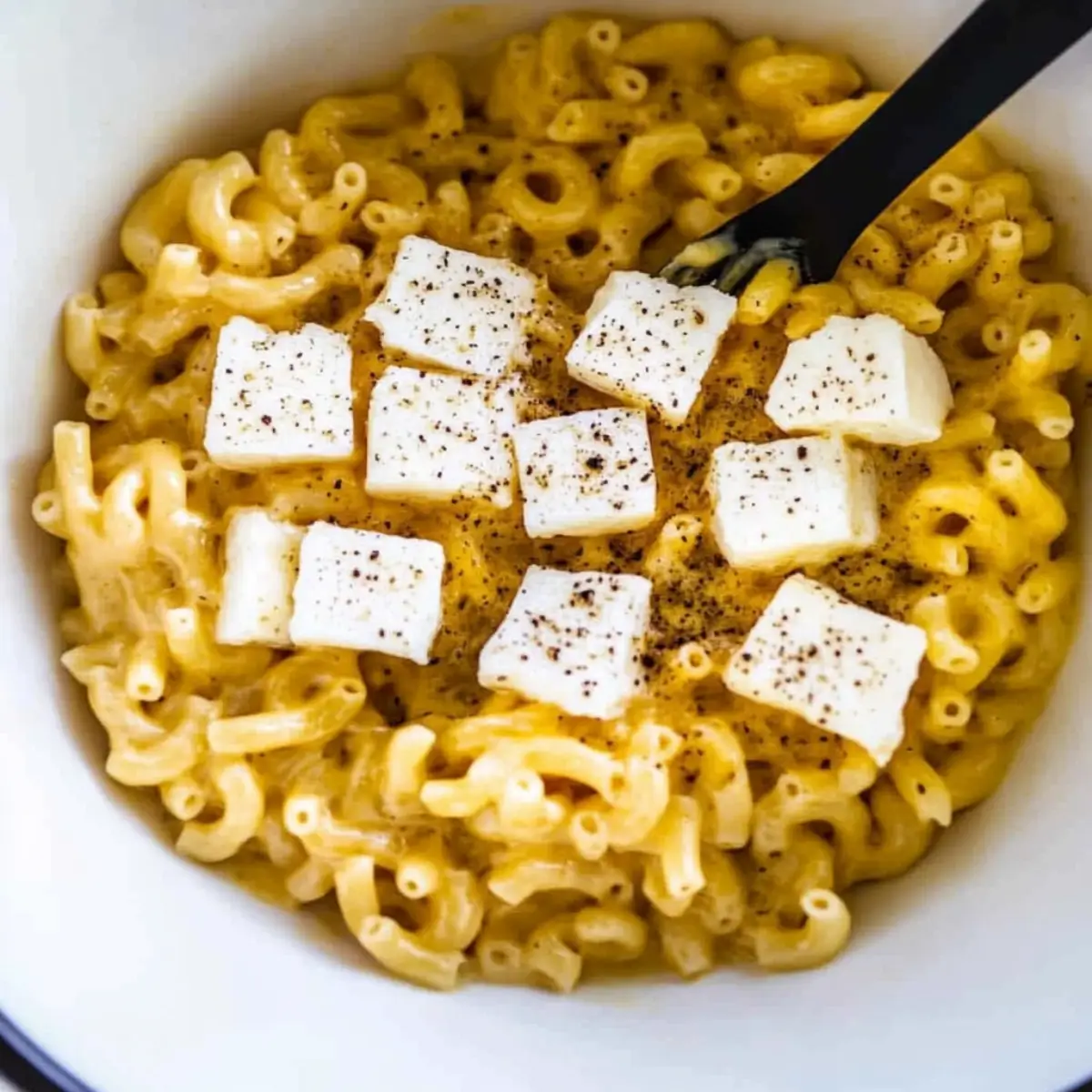 slow-cooker-mac-and-cheese-with-cream-cheese-prep